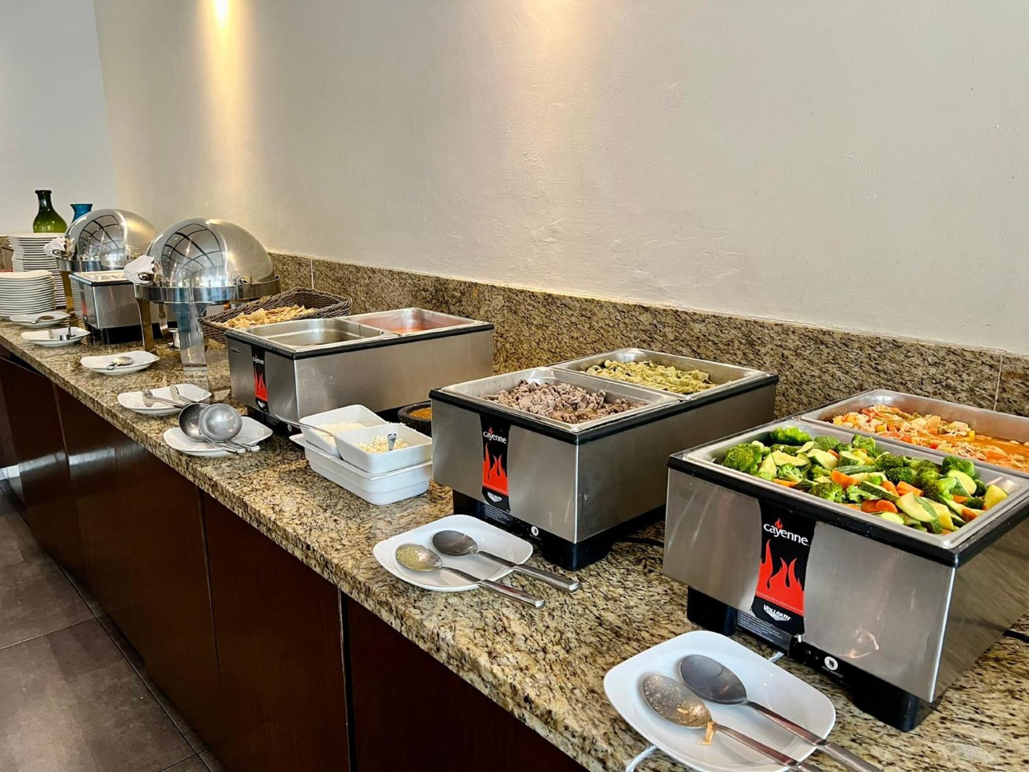 Holiday Inn Guadalajara Patria-Universidad By Ihg Zapopan Eksteriør bilde